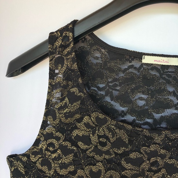 Fantastic gold with black blouse ✨👚✨ - Picture 4 of 7